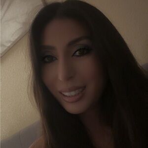 Meet your Posher, Bella